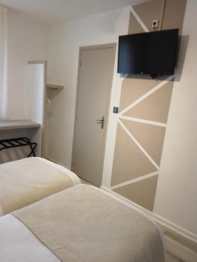 Logis Drom'Sud Hotel Donzère エクステリア 写真