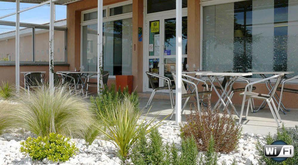 Logis Drom'Sud Hotel Donzère エクステリア 写真